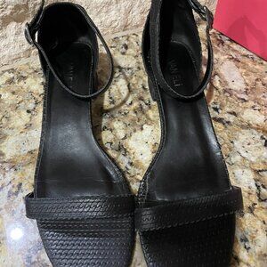 Vaneli, Hirin Black Sandals, Size 11